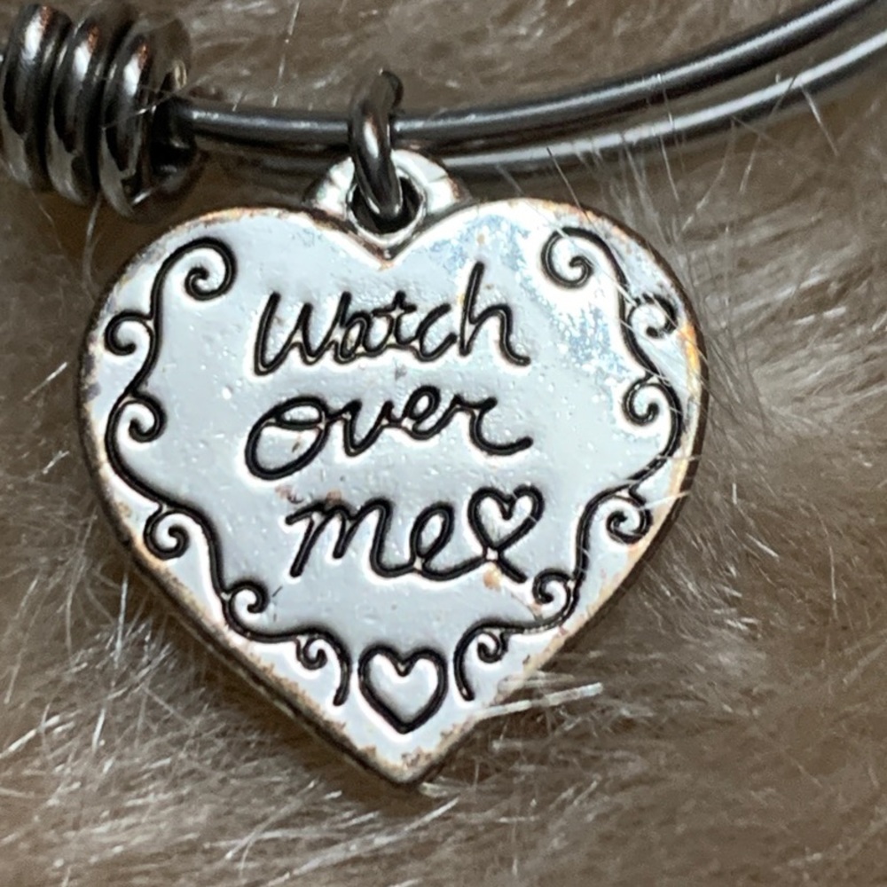 Love This Life Bangle - Picture 8 of 9